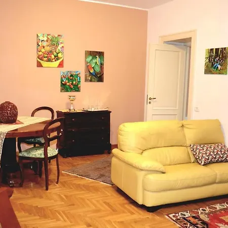 La Casa Di Tati Centro Apartment