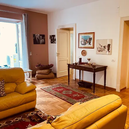 La Casa Di Tati Centro Apartment *